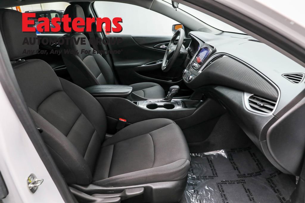 Used 2023 Chevrolet Malibu LT image 24
