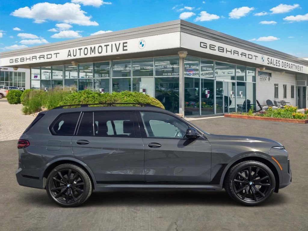 Certified 2026 BMW X7 M60i AWD/4WD image 4