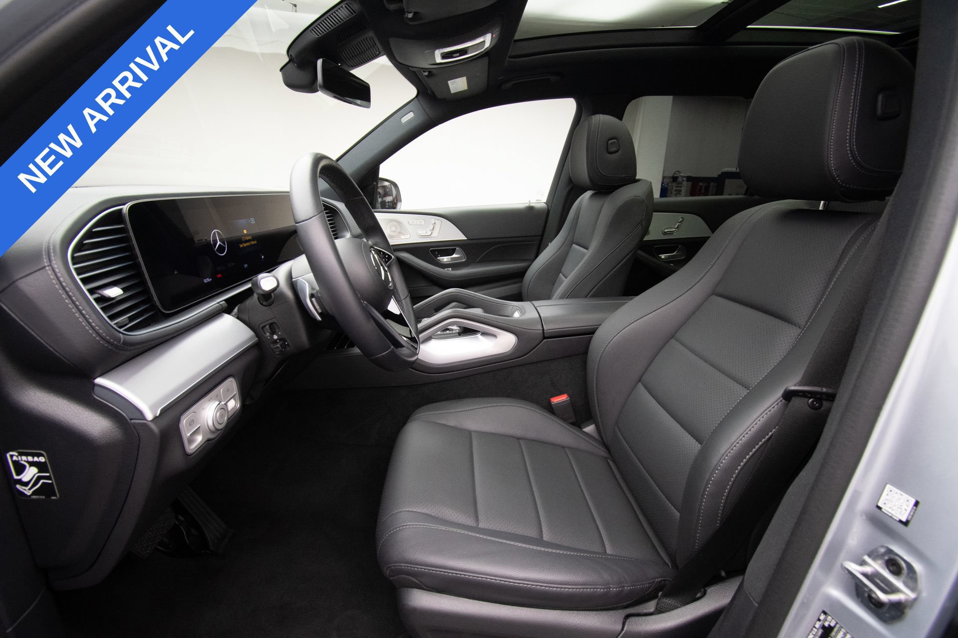Used 2025 Mercedes-Benz GLS 450 4MATIC image 24