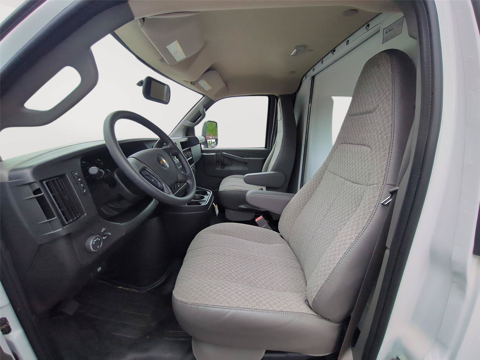 New 2025 Chevrolet Express 3500 w/ Power Convenience Package RWD image 15