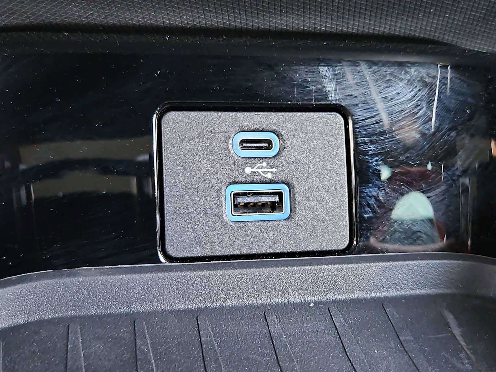 Used 2023 Ford Mustang Mach-E GT image 28