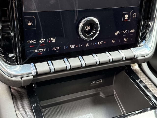 New 2026 GMC Yukon XL Elevation AWD/4WD image 18
