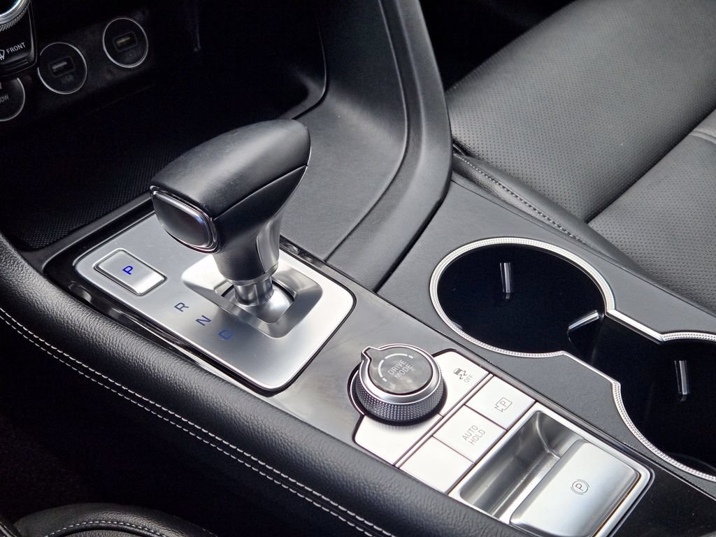 Used 2023 Genesis G70 2.0T AWD/4WD image 9
