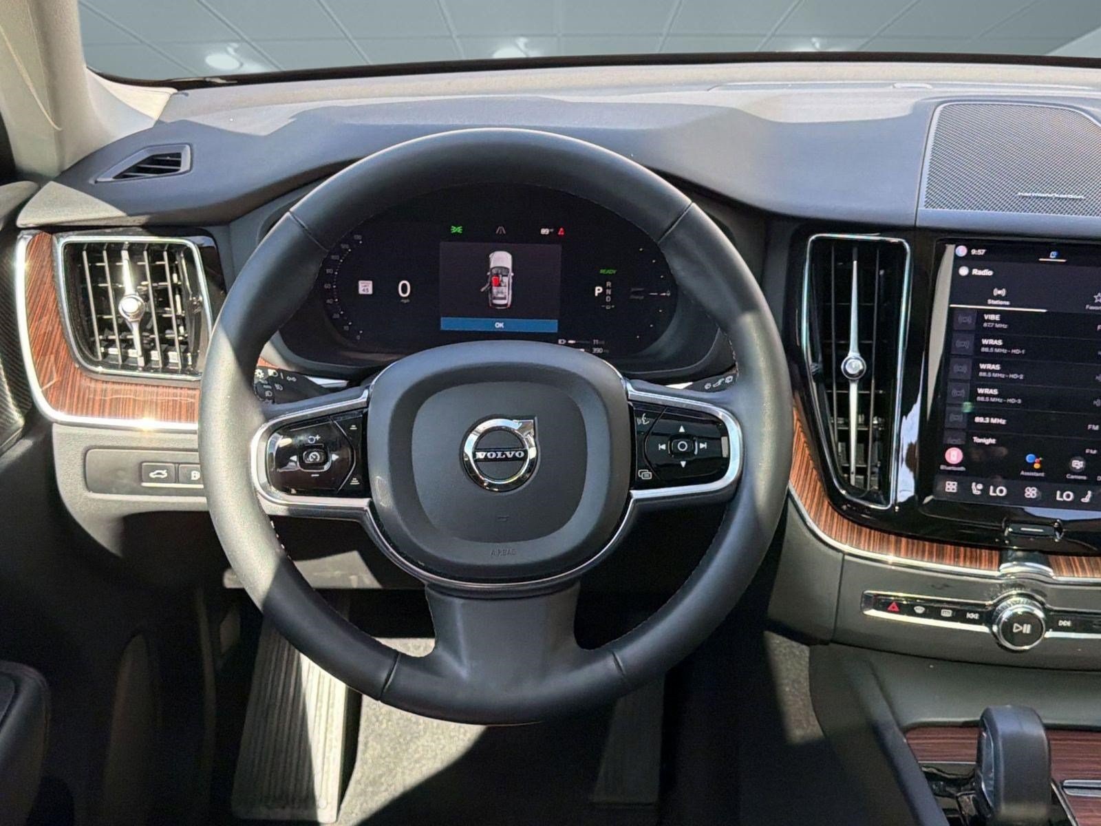 Certified 2024 Volvo XC60 T8 Plus w/ Protection Package Premier AWD/4WD image 25