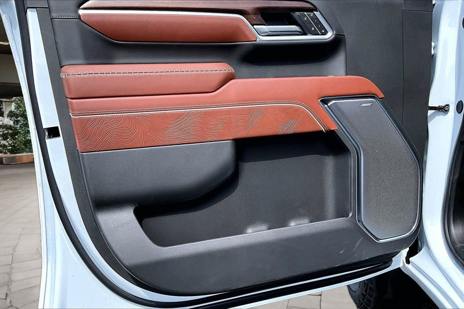 New 2026 GMC Sierra 2500 Denali Ultimate AWD/4WD image 9