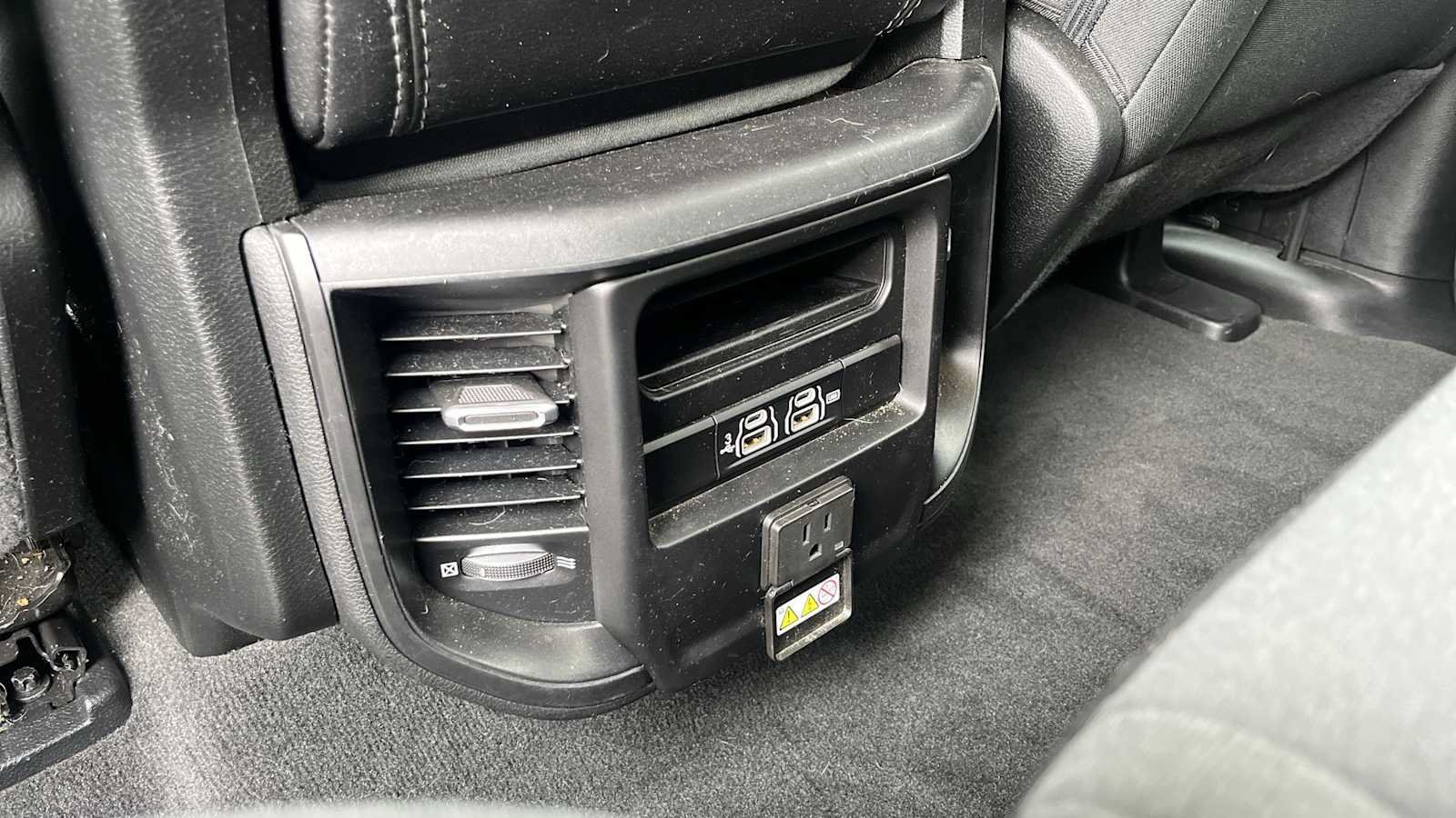 Used 2020 RAM 1500 Big Horn AWD/4WD image 32
