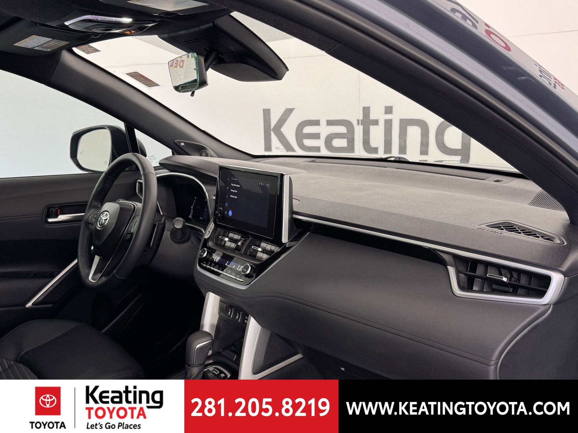 Used 2025 Toyota Corolla Cross AWD Hybrid w/ Convenience Package image 22