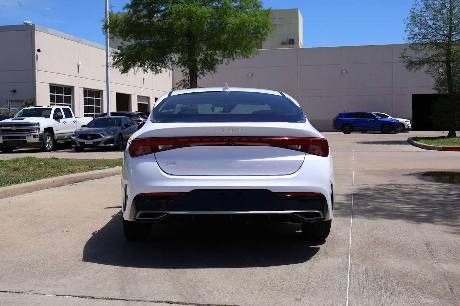 Used 2023 Kia K5 LXS FWD image 5
