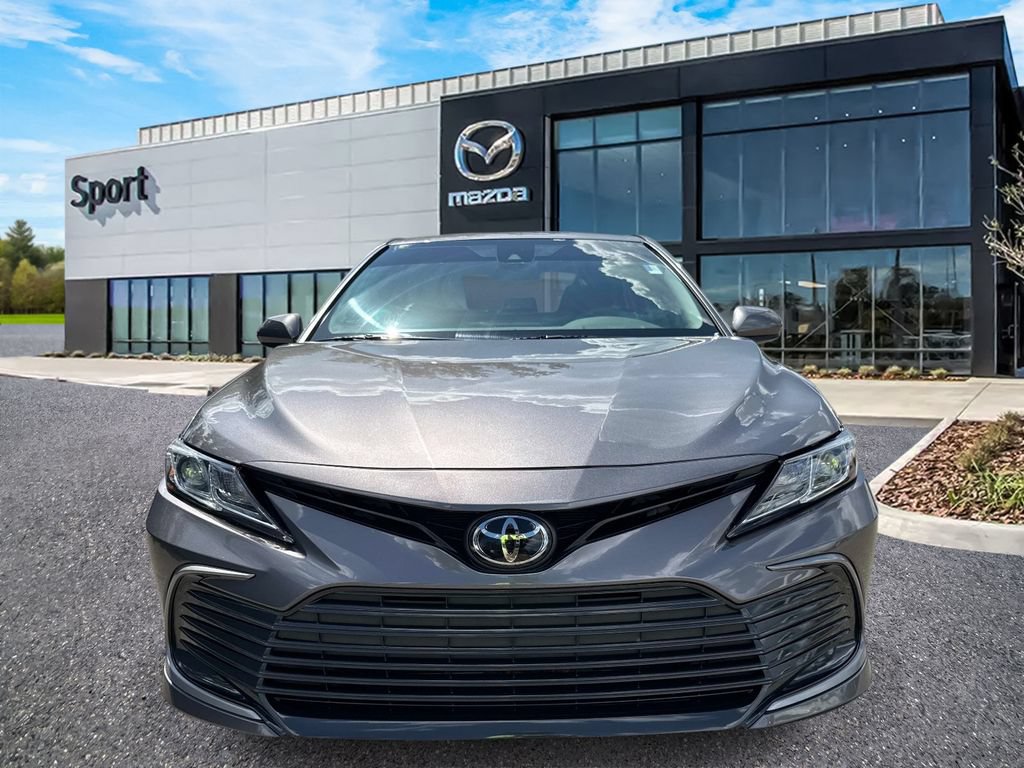 Used 2024 Toyota Camry LE FWD image 9