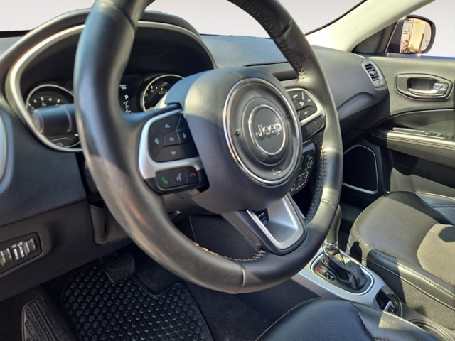 Used 2019 Jeep Compass Latitude w/ Popular Equipment Group AWD/4WD image 9