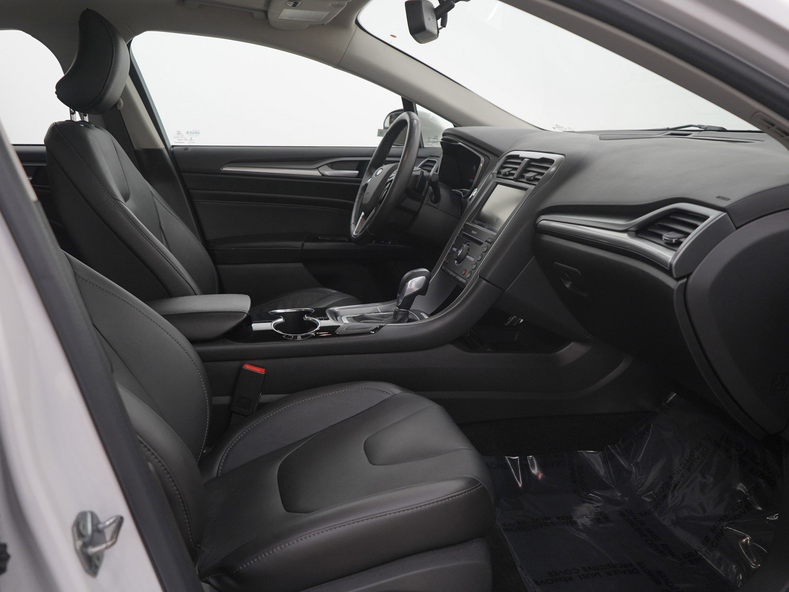 Used 2016 Ford Fusion Titanium image 10