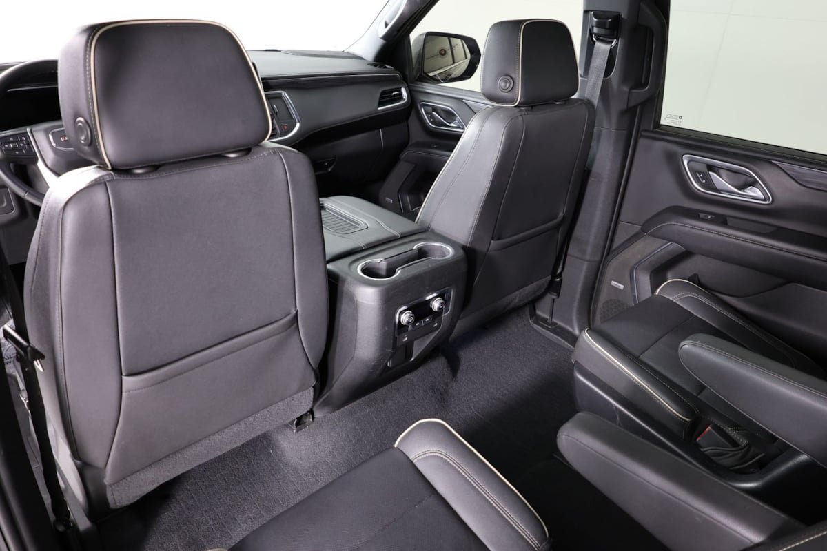 Used 2023 GMC Yukon XL SLT AWD/4WD image 53