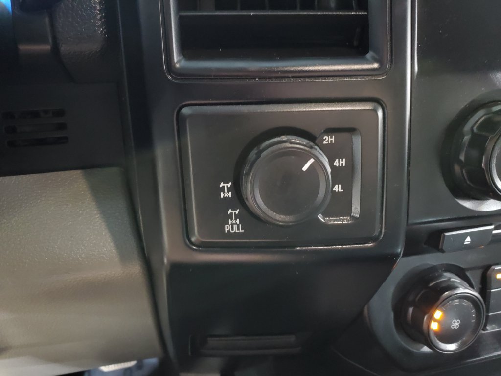 Used 2016 Ford F150 XL w/ Equipment Group 101A Mid AWD/4WD image 32