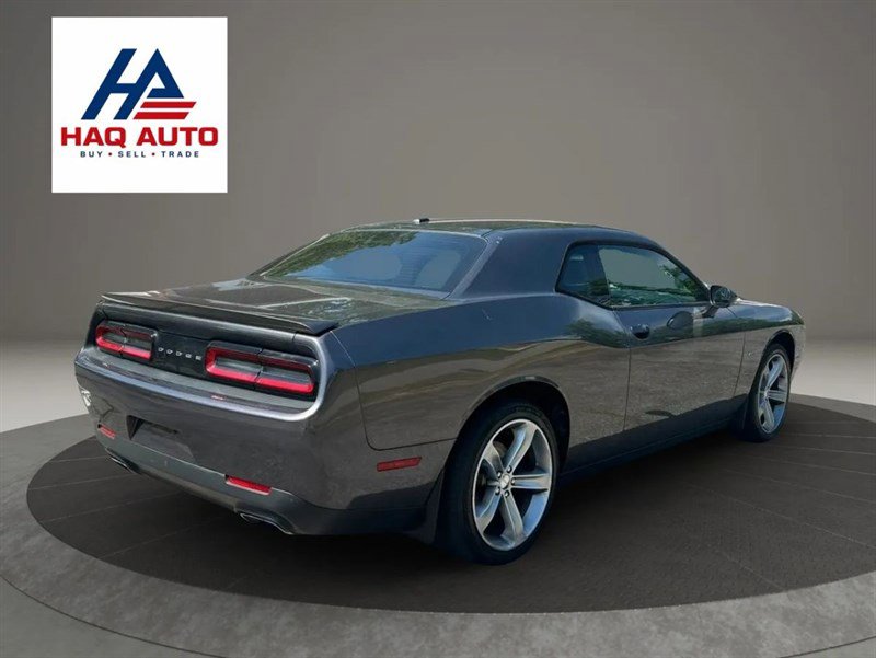 Used 2015 Dodge Challenger R/T w/ Quick Order Package 22B R/T RWD image 5