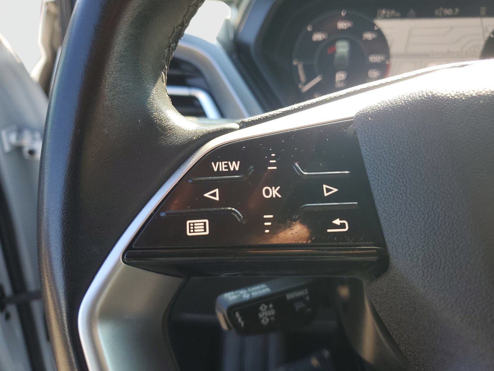 Used 2023 Audi Q4 e-tron Premium w/ Premium Plus RWD image 29