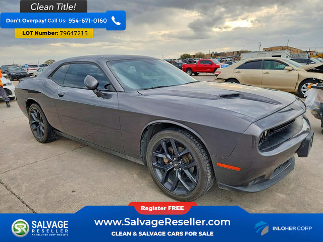Used 2022 Dodge Challenger SXT w/ Blacktop Package image 5