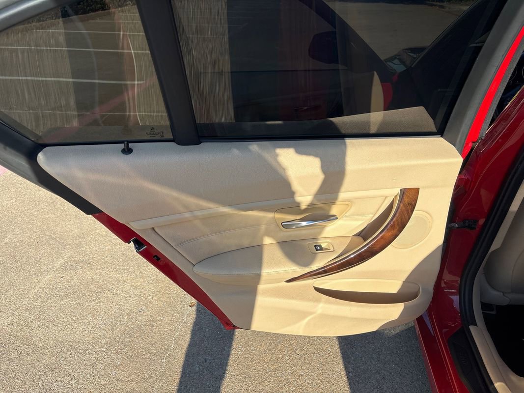 Used 2015 BMW 328i Sedan RWD image 22
