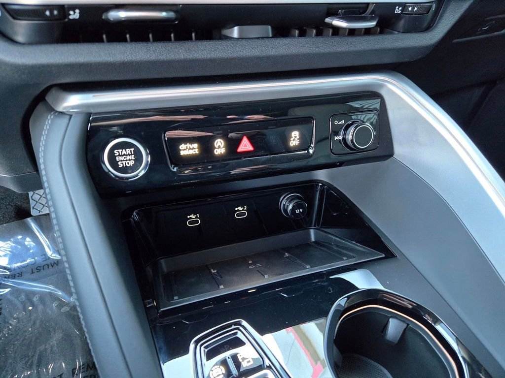 New 2025 Audi Q5 Premium Plus image 23