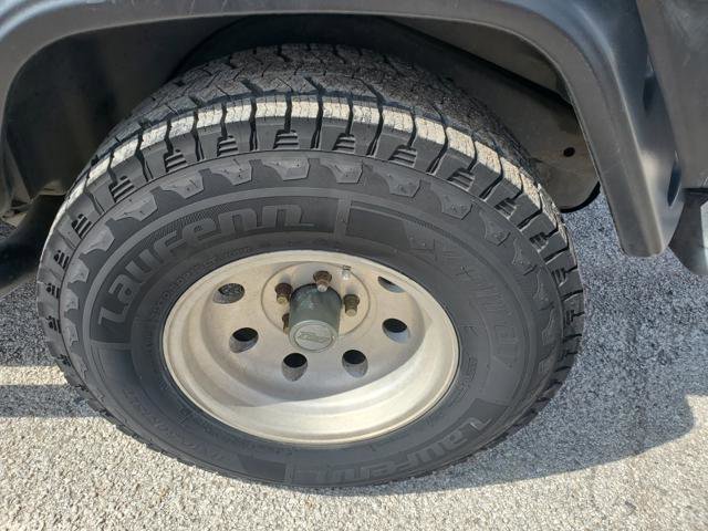 Used 1998 Jeep Wrangler SE image 18