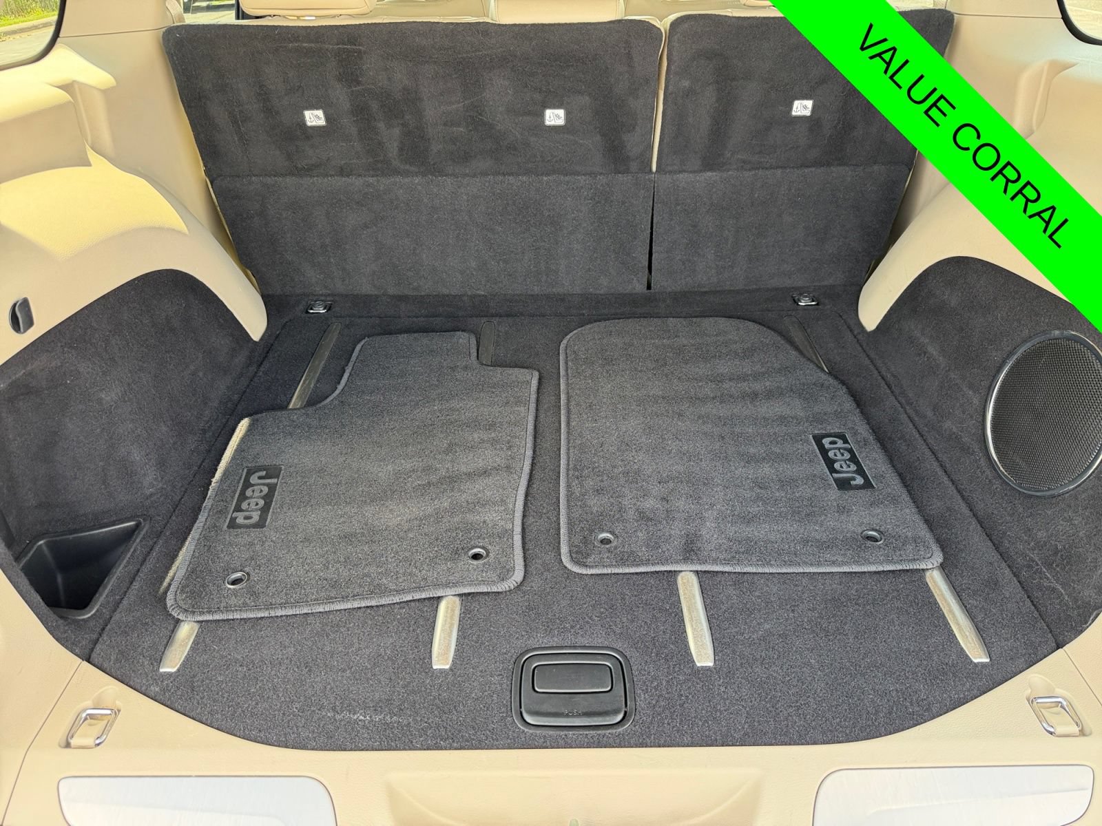 Used 2015 Jeep Grand Cherokee Limited w/ Trailer Tow Group IV AWD/4WD image 18