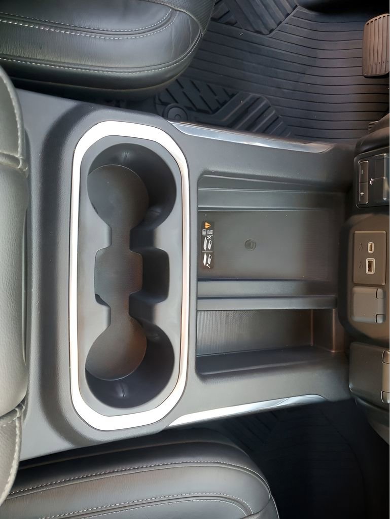 Used 2020 Chevrolet Silverado 1500 LTZ w/ LTZ Premium Package image 40