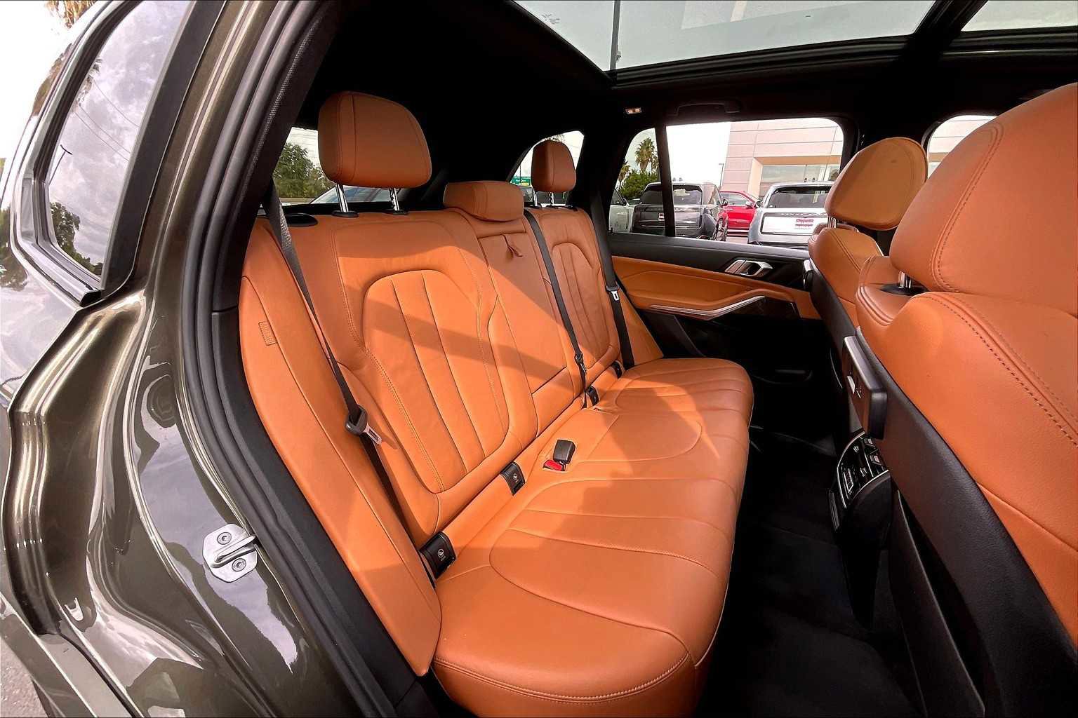 Used 2022 BMW X5 xDrive40i w/ M Sport Package image 30