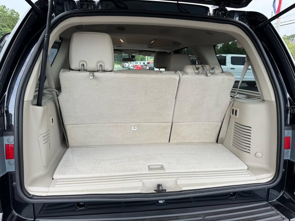 Used 2015 Lincoln Navigator 4WD image 18