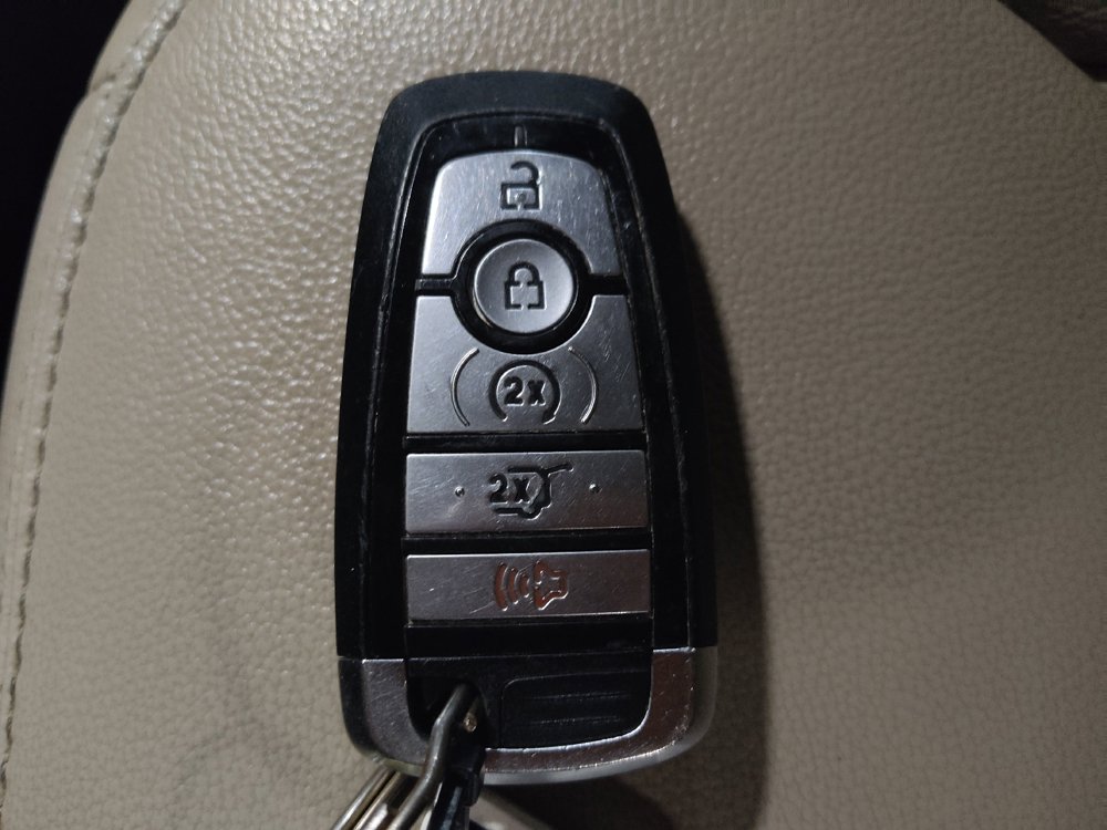 Used 2023 Ford Explorer Limited w/ Equipment Group 301A RWD image 32