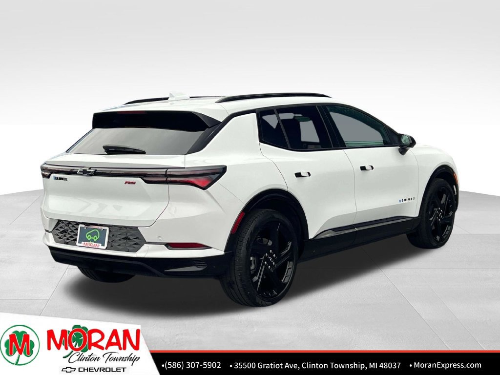 Certified 2024 Chevrolet Equinox EV RS FWD image 5