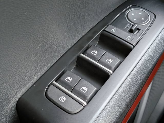 Used 2022 Kia Soul Turbo FWD image 24