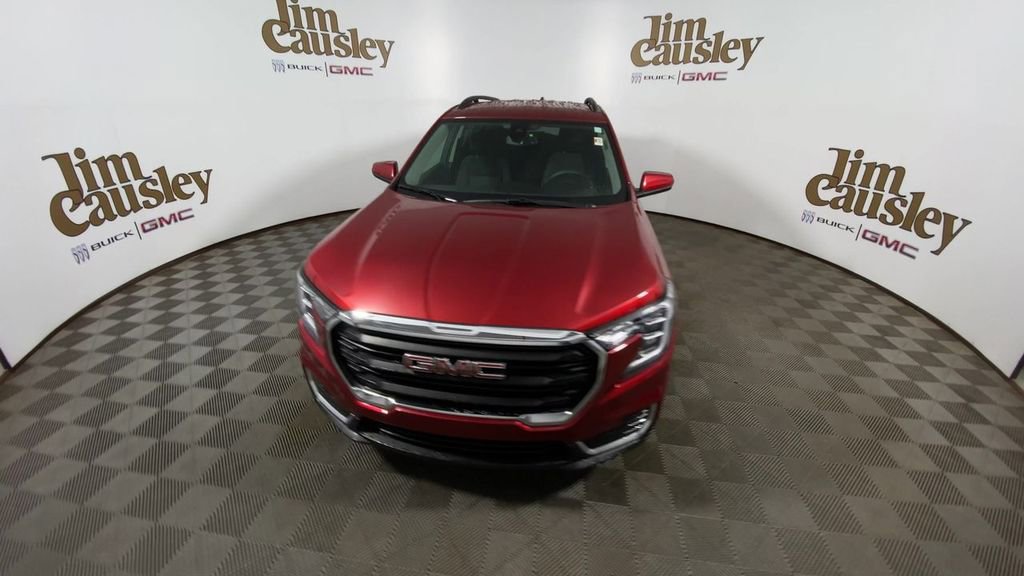Certified 2023 GMC Terrain SLE w/ Driver Convenience Package FWD image 3
