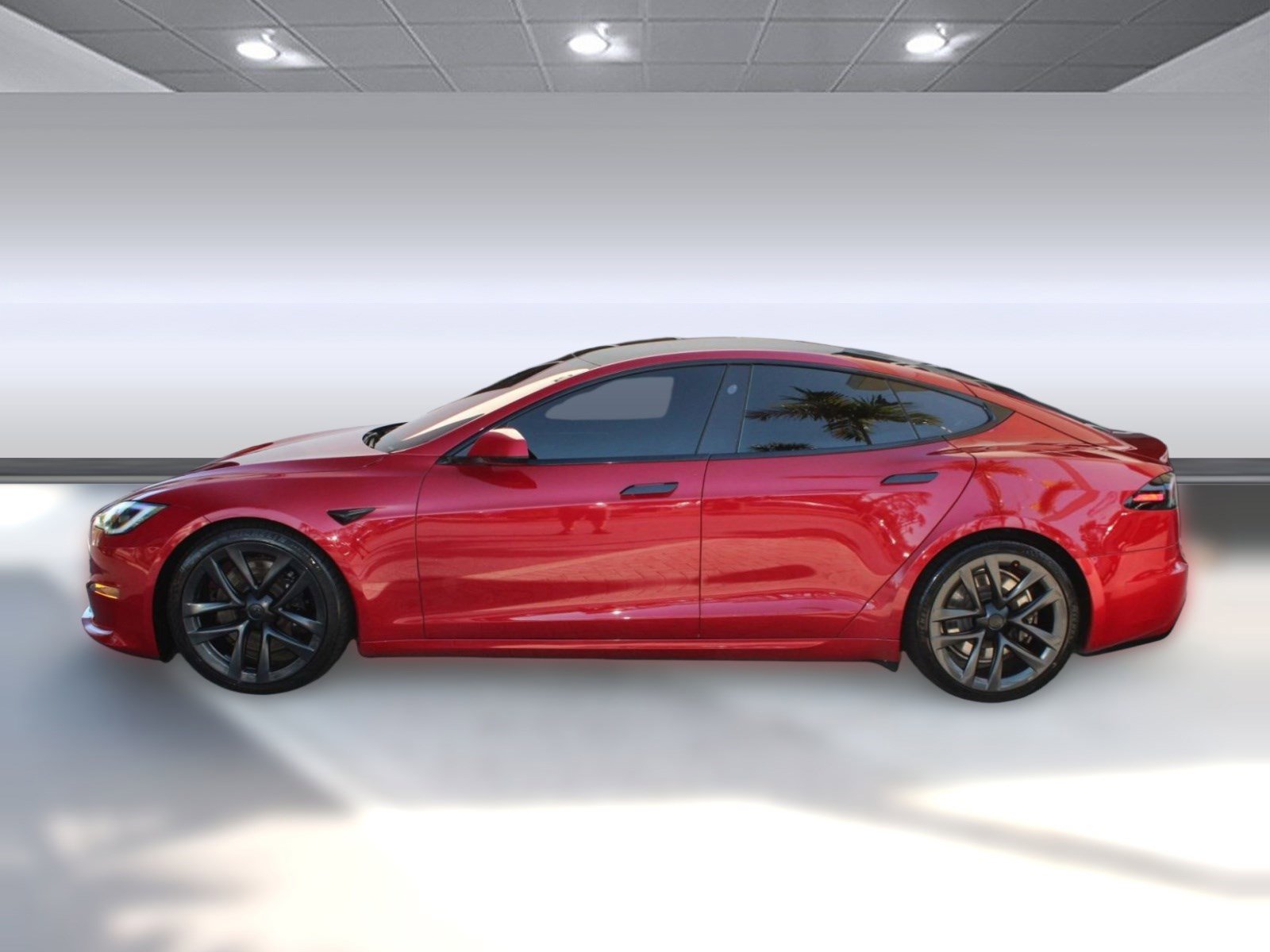 Used 2022 Tesla Model S AWD image 2