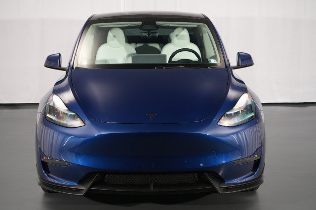 Used 2025 Tesla Model Y Performance AWD/4WD image 4