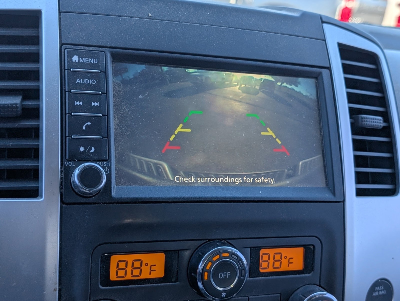 Used 2021 Nissan Frontier SV w/ Midnight Edition Floor Mats image 10