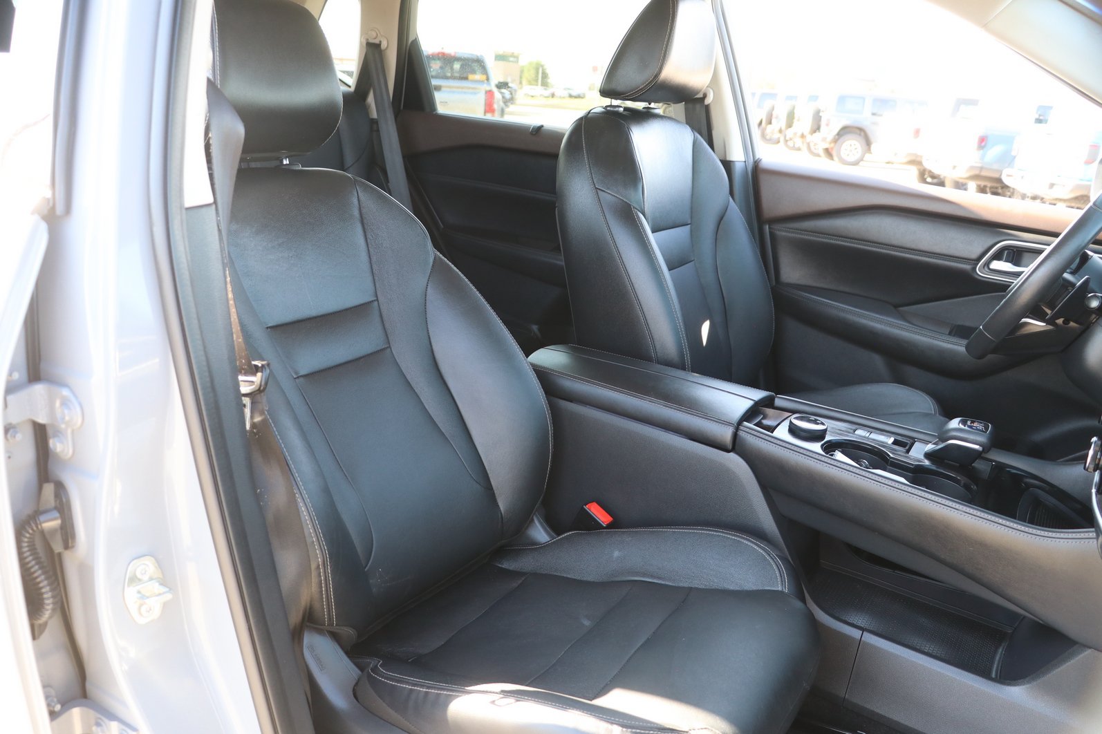 Used 2021 Nissan Rogue SL w/ Premium Package AWD/4WD image 34