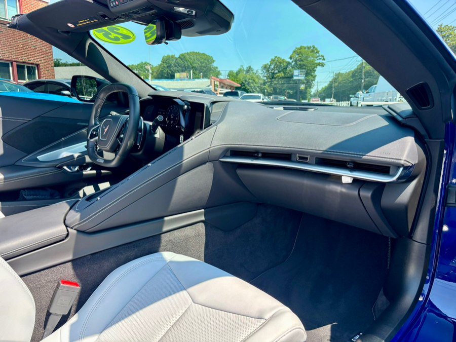 Used 2025 Chevrolet Corvette Z06 RWD image 13