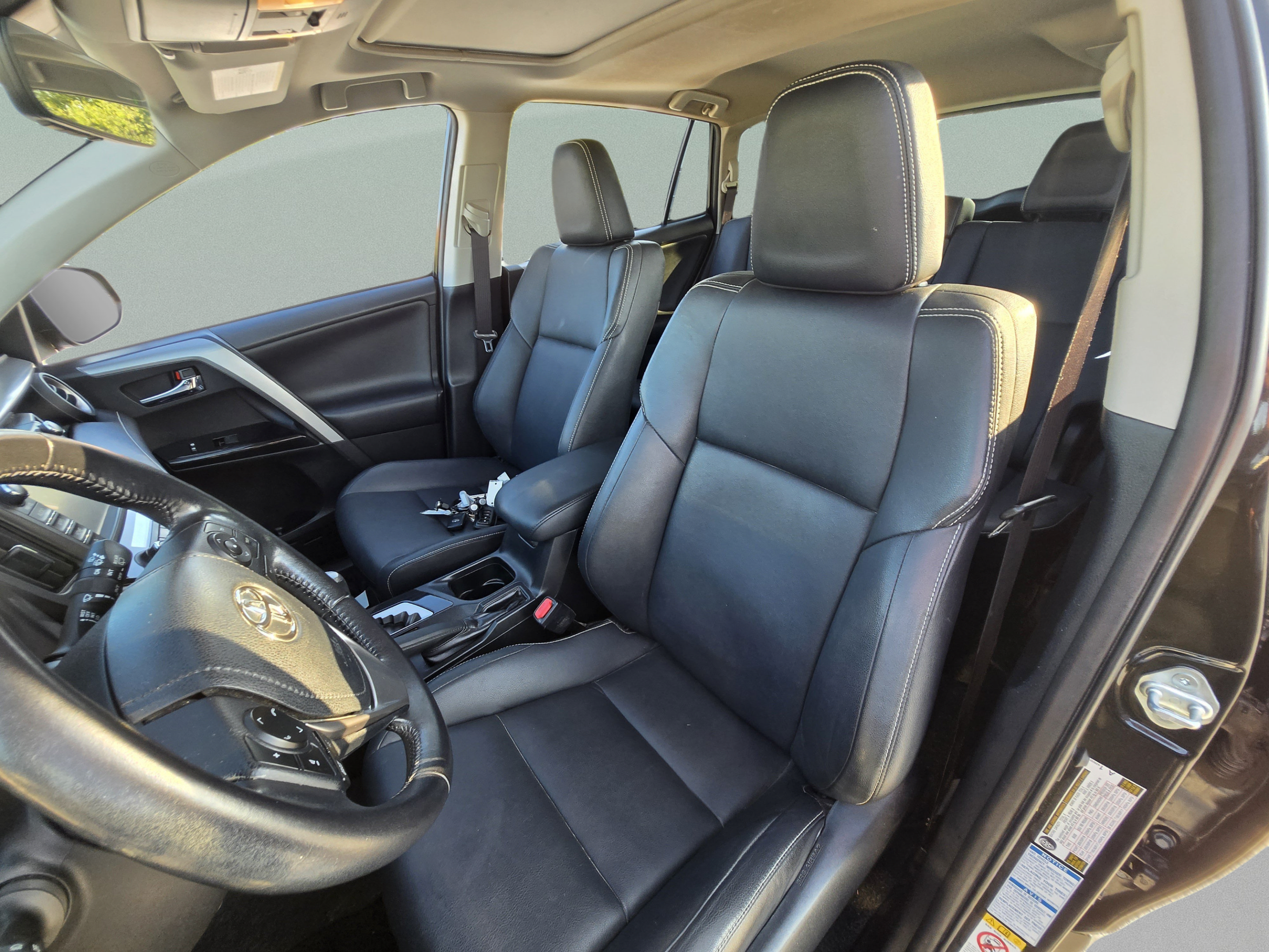 Used 2017 Toyota RAV4 Limited AWD/4WD image 15