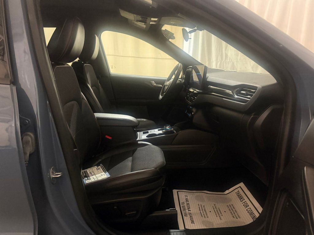 Used 2023 Ford Escape ST-Line Select w/ Tech Pack #2 image 32