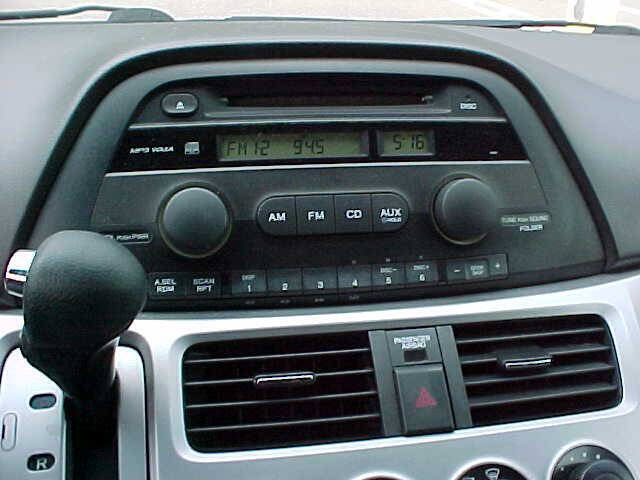 Used 2010 Honda Odyssey LX image 24