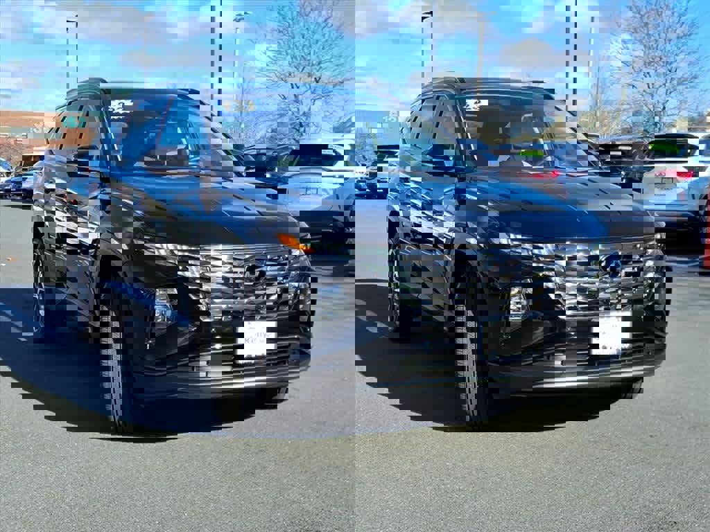 Used 2023 Hyundai Tucson Limited w/ Cargo Package image 3