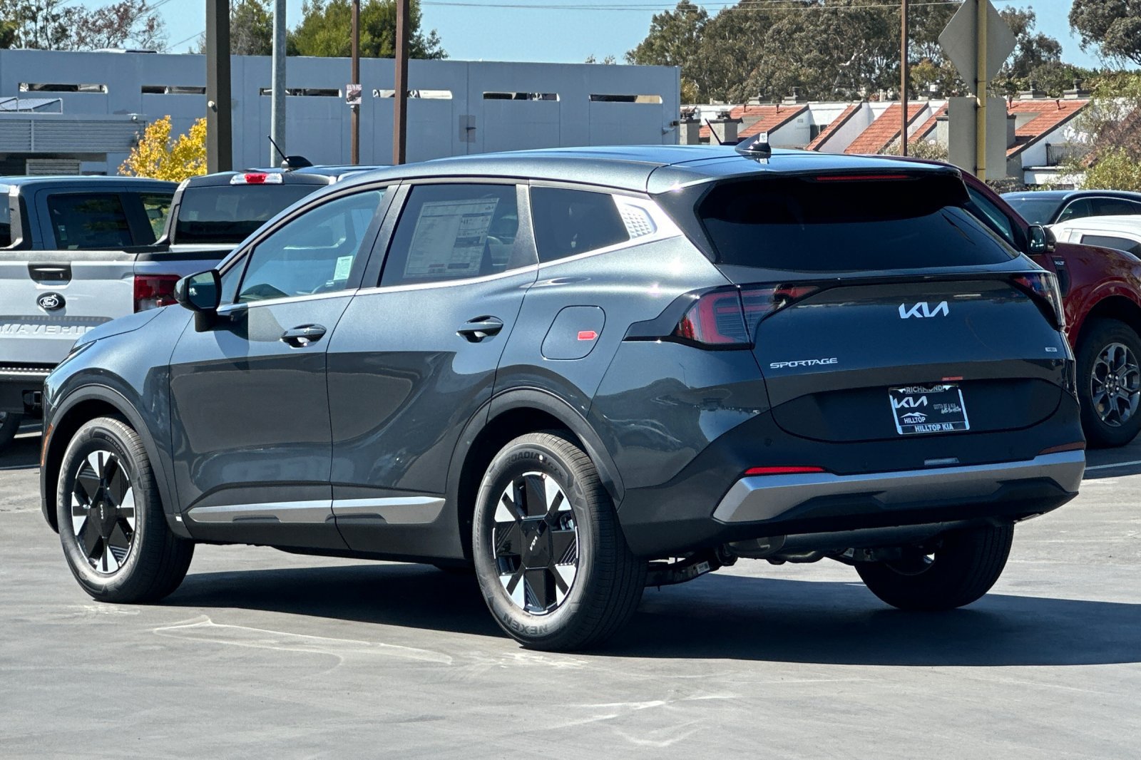 New 2027 Kia Sportage LX FWD image 6