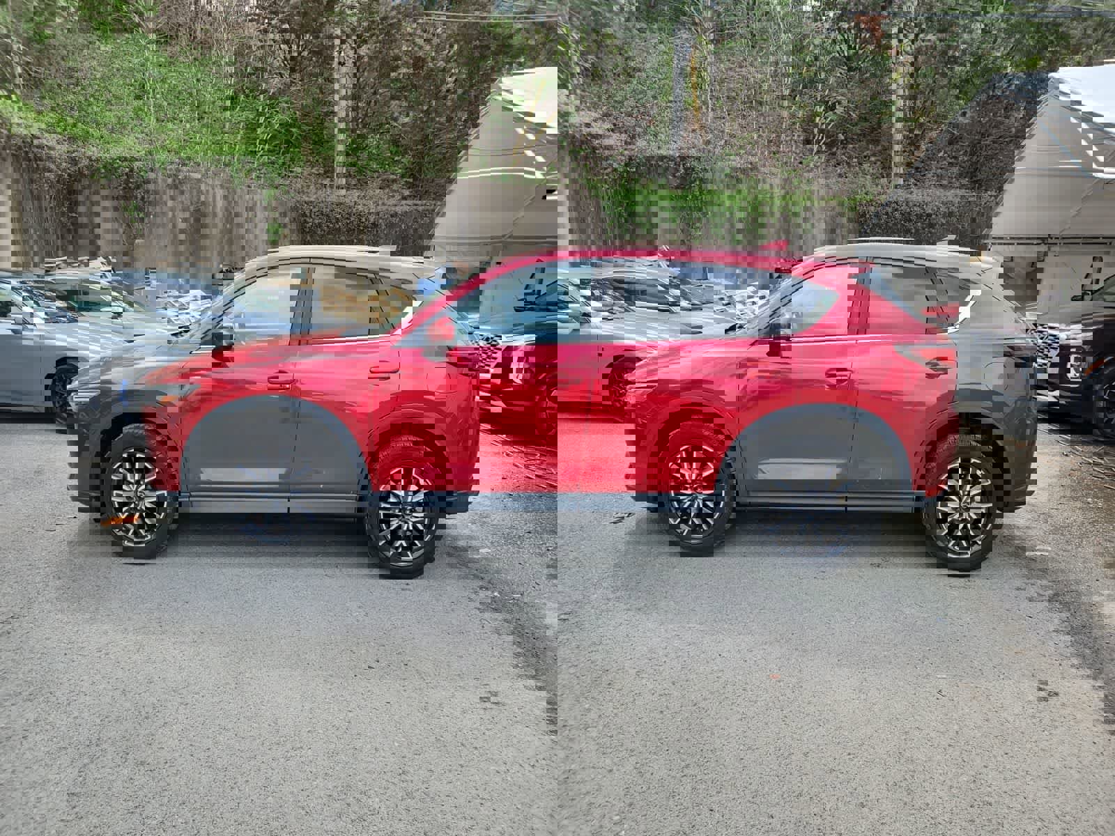 Used 2017 MAZDA CX-5 Grand Touring image 2