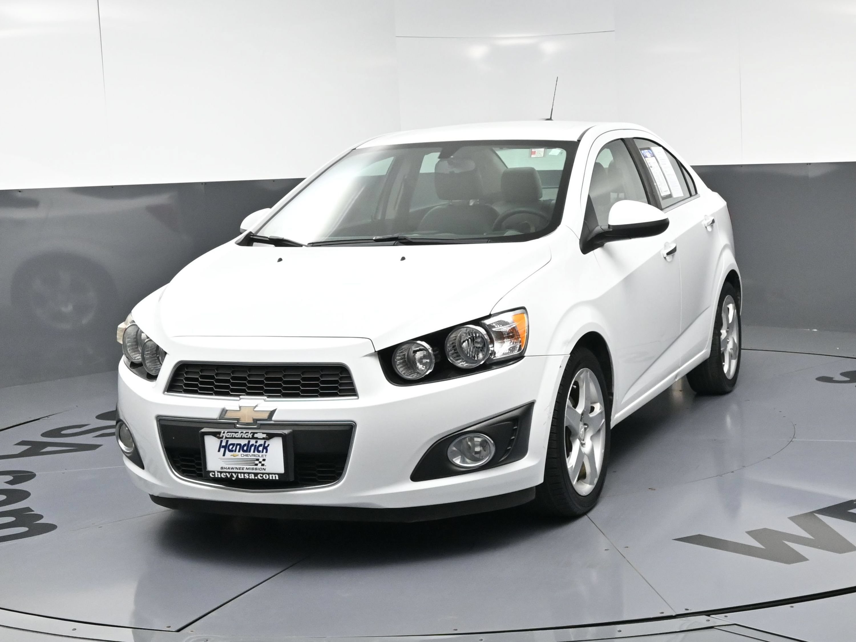 Used 2015 Chevrolet Sonic LTZ FWD image 11