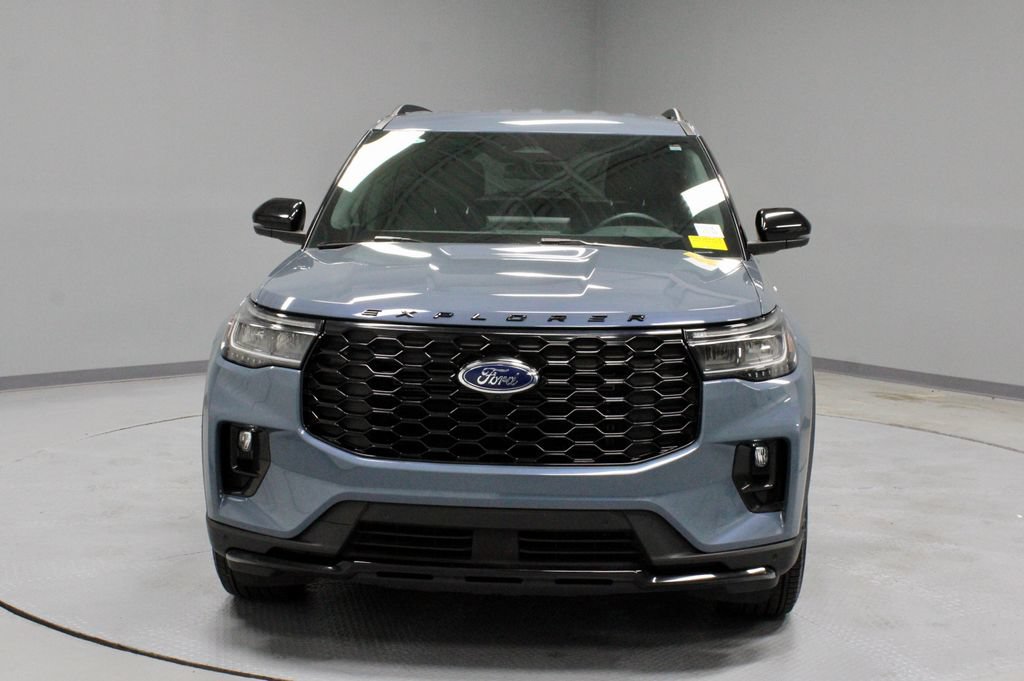 Certified 2025 Ford Explorer ST-Line AWD/4WD image 7