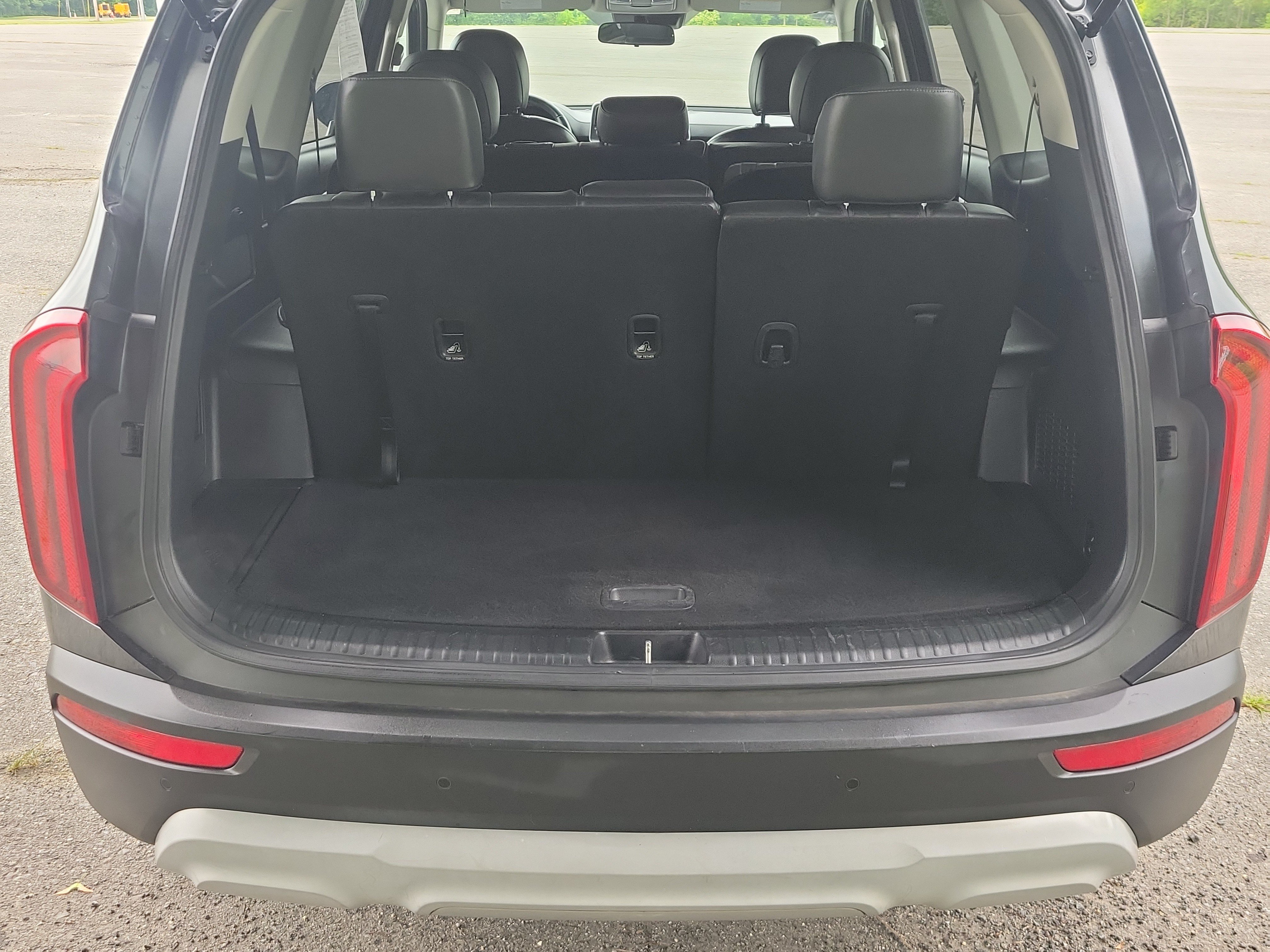 Used 2020 Kia Telluride LX FWD image 18