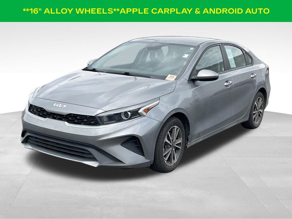 Used 2024 Kia Forte LXS FWD image 4