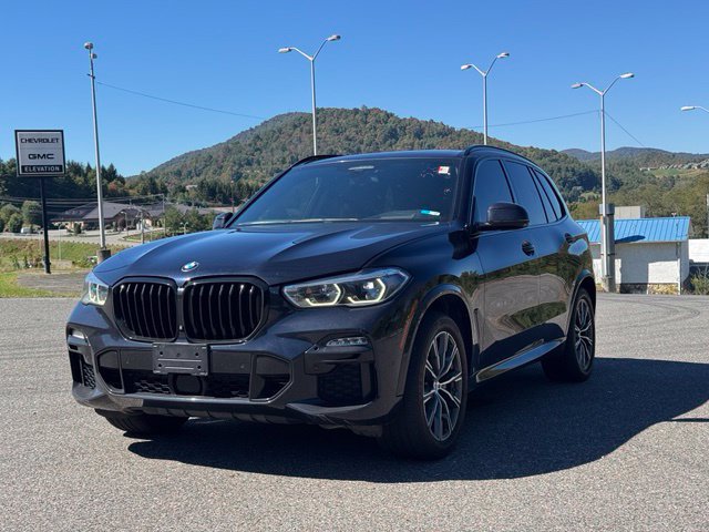 Used 2021 BMW X5 M50i w/ Executive Package AWD/4WD image 3