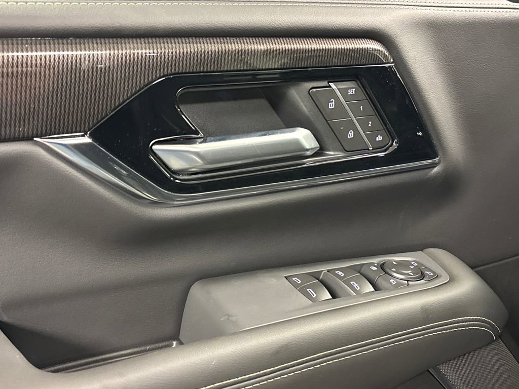 New 2026 GMC Yukon Elevation RWD image 23