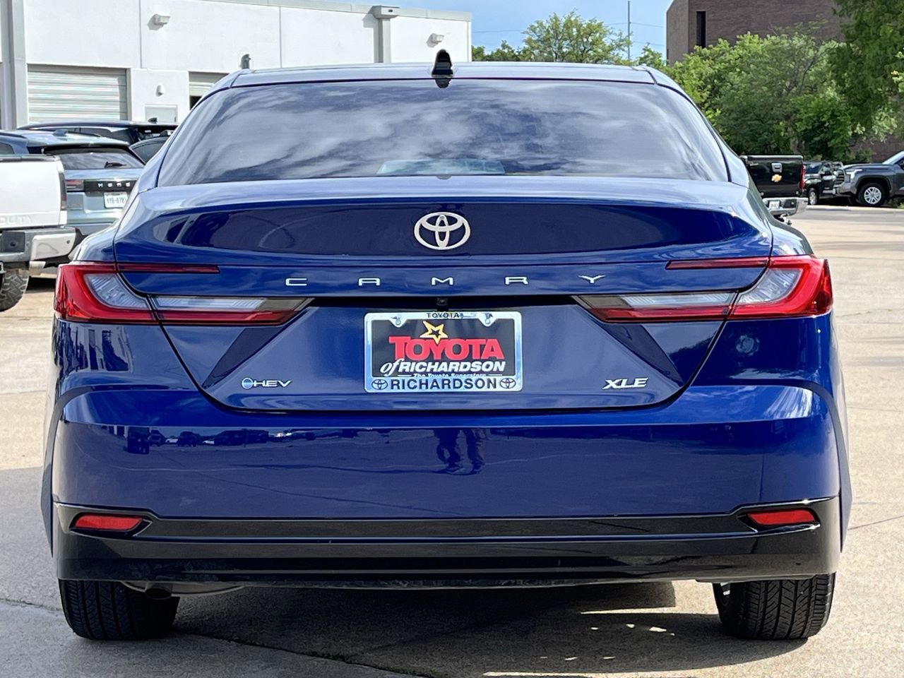 Used 2025 Toyota Camry XLE w/ Premium Package image 5