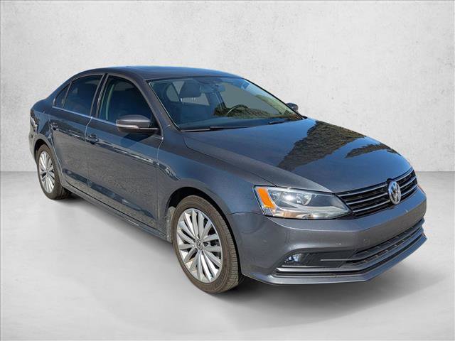 Used 2015 Volkswagen Jetta SE image 3